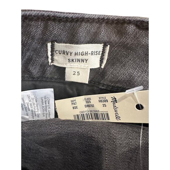 Madewell Petite Curvy High-Rise Skinny Jeans in Black Sea - Picture 9 of 10